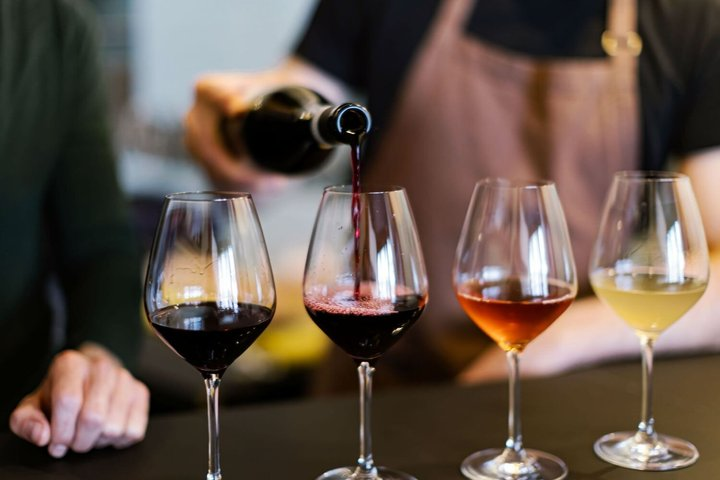 Auckland's heritage wineries Tour & Wine Tasting with Lunch - Photo 1 of 9